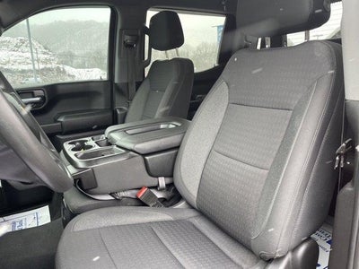 2022 Chevrolet Silverado 1500 Crew Cab Standard Box 4-Wheel Drive Custom