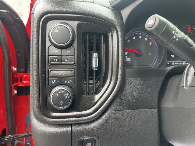 2022 Chevrolet Silverado 1500 Crew Cab Standard Box 4-Wheel Drive Custom