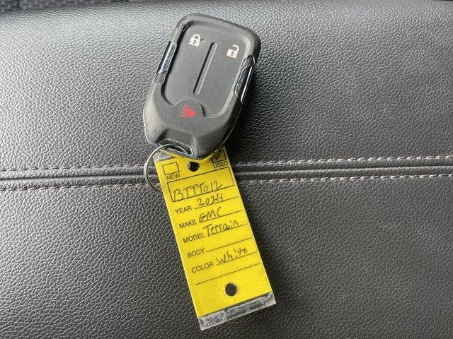 2024 GMC Terrain FWD 4dr SLE