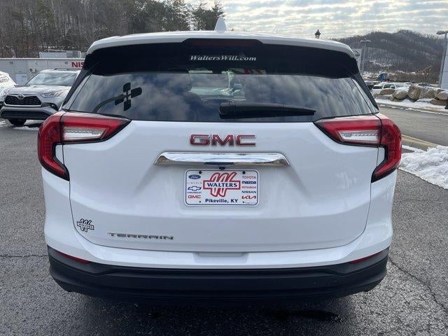 2024 GMC Terrain FWD 4dr SLE