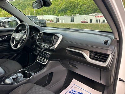 2024 GMC Terrain FWD 4dr SLE