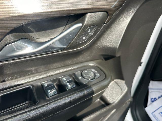 2024 GMC Terrain FWD 4dr SLE