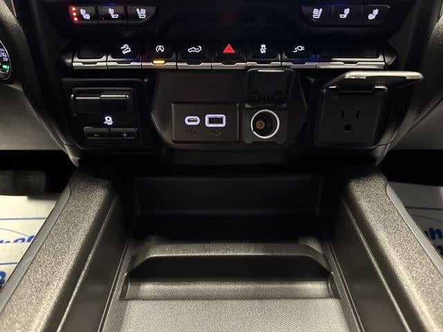 2021 GMC Sierra 1500 Crew Cab Short Box 4-Wheel Drive SLT