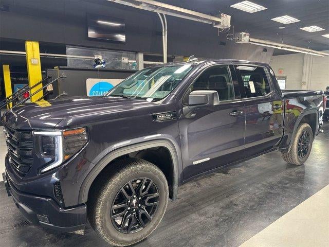 2022 GMC Sierra 1500 Crew Cab Short Box 4-Wheel Drive Elevation 3SB