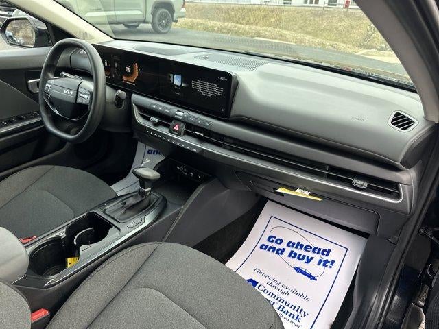 2025 Kia K4 LXS FWD