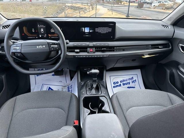 2025 Kia K4 LXS FWD