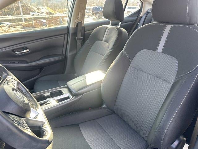 2022 Nissan Sentra SV CVT