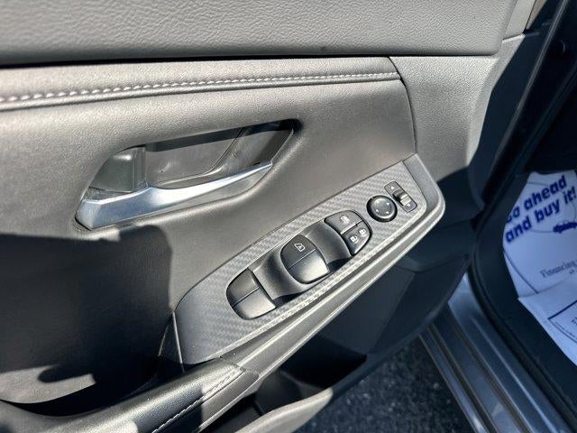 2024 Nissan Sentra SV CVT