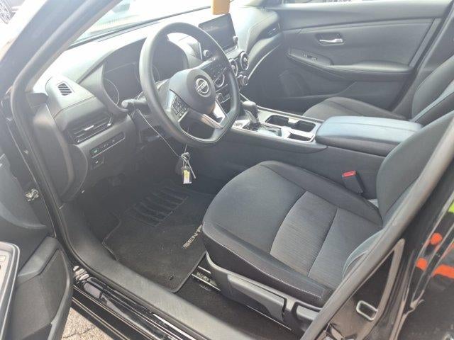 2025 Nissan Sentra SV CVT