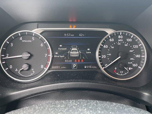 2023 Nissan Sentra SR CVT