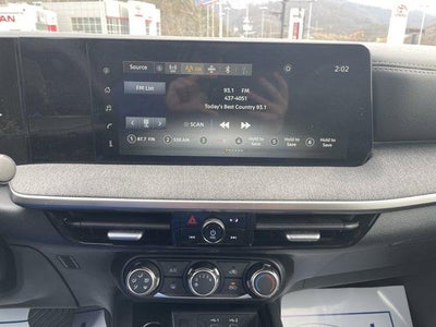 2025 Nissan Kicks SV FWD