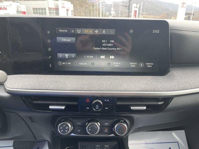 2025 Nissan Kicks SV FWD