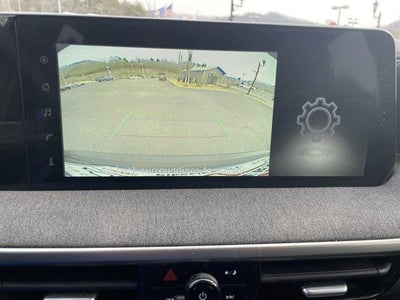 2025 Nissan Kicks SV FWD