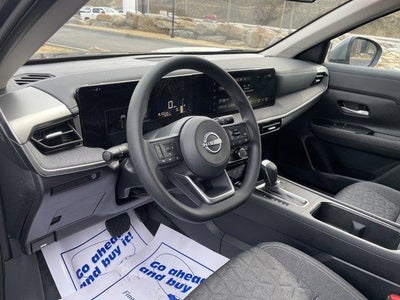 2025 Nissan Kicks SV FWD