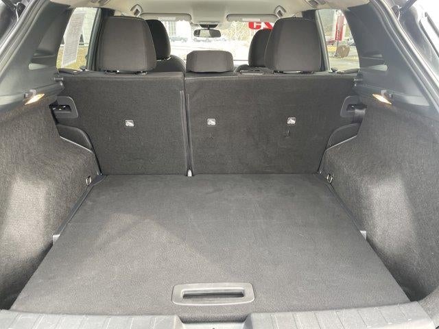 2025 Nissan Kicks SV FWD