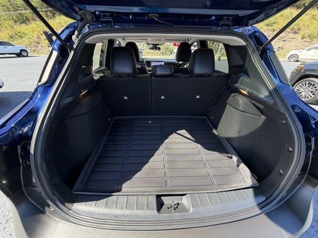 2025 Nissan Kicks SR AWD