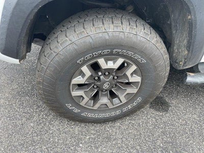 2019 Toyota Tacoma 4WD 4WD SR Double Cab 5' Bed V6 MT (GS)