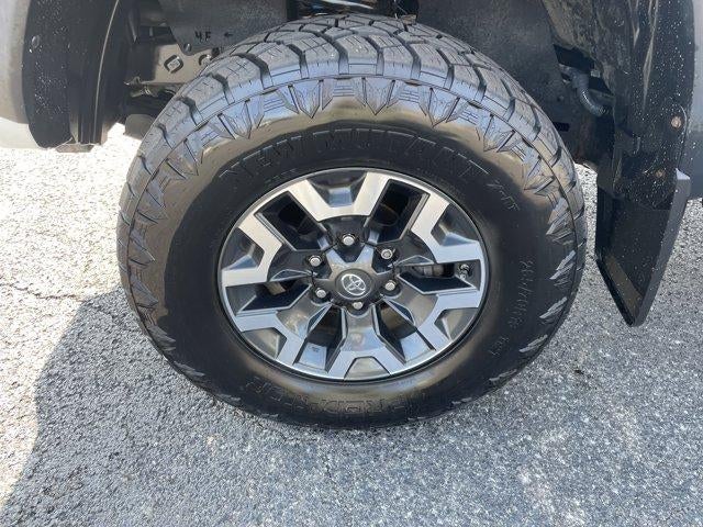 2019 Toyota Tacoma 4WD 4WD TRD Off Road Double Cab 5' Bed V6 AT (Natl)