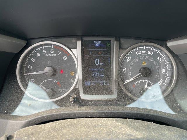 2022 Toyota Tacoma 4WD 4WD SR5 Double Cab 5' Bed V6 AT (Natl)