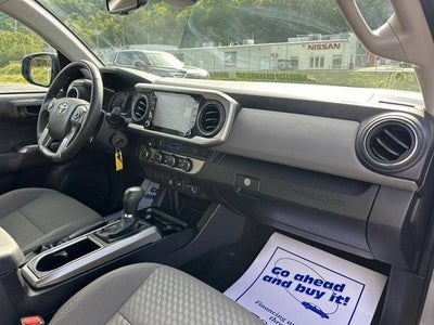 2022 Toyota Tacoma 4WD 4WD SR5 Double Cab 5' Bed V6 AT (Natl)