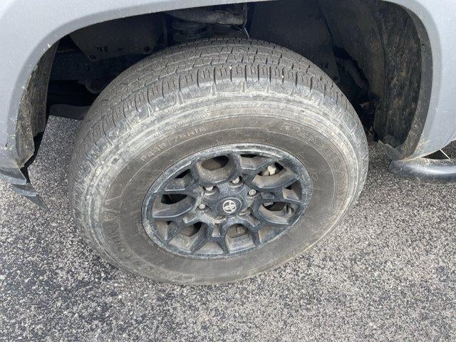 2022 Toyota Tacoma 4WD 4WD SR5 Double Cab 5' Bed V6 AT (Natl)