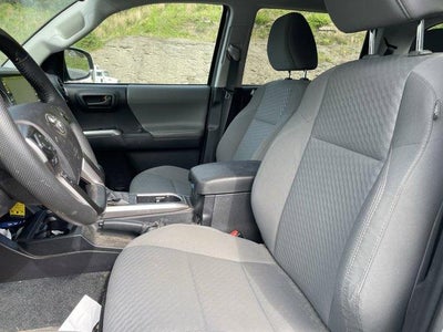 2022 Toyota Tacoma 4WD 4WD SR5 Double Cab 5' Bed V6 AT (Natl)