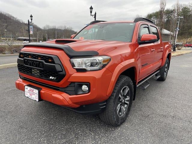 2018 Toyota Tacoma TRD Sport Double Cab 5' Bed V6 4x4 AT (Natl)