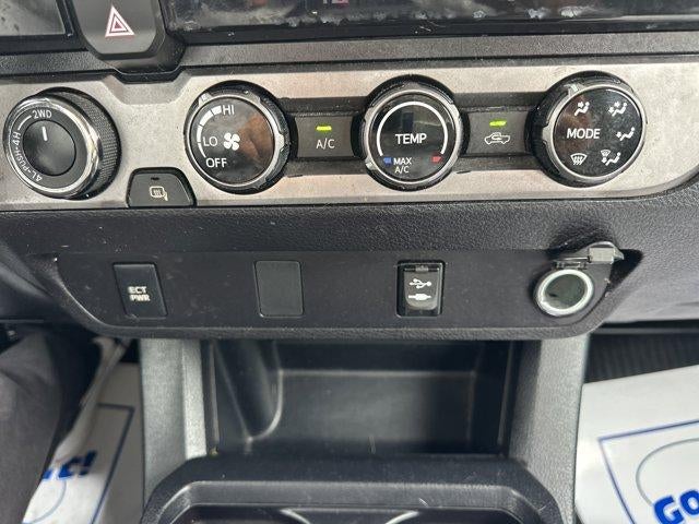 2018 Toyota Tacoma SR Double Cab 5' Bed V6 4x4 AT (Natl)
