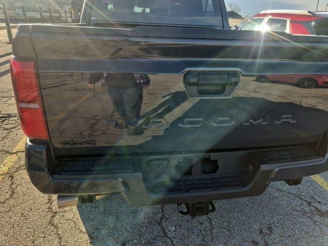 2025 Toyota Tacoma 4WD 4WD TRD Off Road Double Cab 5' Bed AT (Natl)