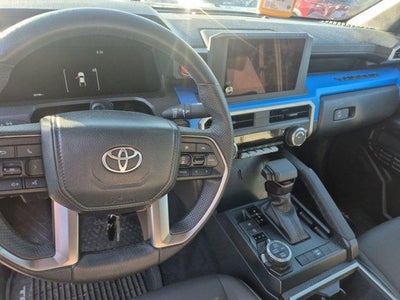 2025 Toyota Tacoma 4WD 4WD TRD Off Road Double Cab 5' Bed AT (Natl)