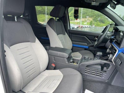 2025 Toyota Tacoma 4WD 4WD TRD Off Road Double Cab 5' Bed AT (Natl)
