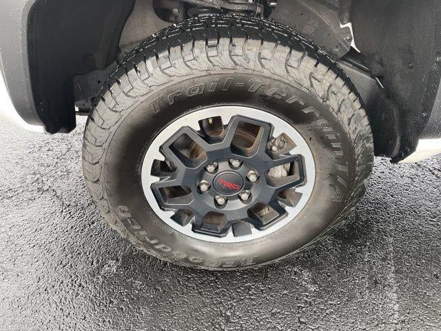 2025 Toyota Tacoma 4WD 4WD TRD Off Road Double Cab 5' Bed AT (Natl)