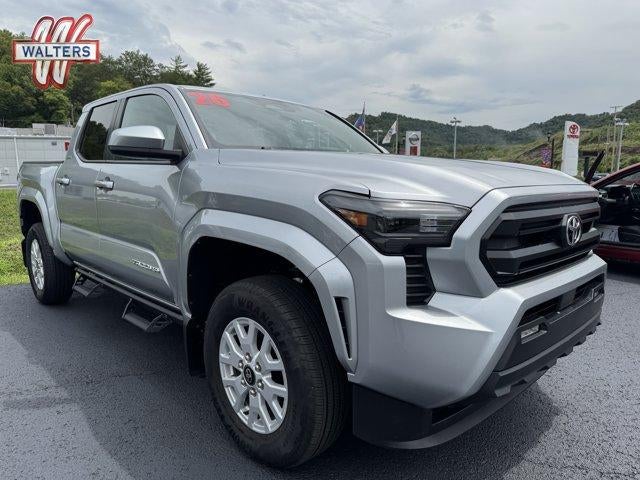 2026 Toyota Tacoma 4WD 4WD SR5 Double Cab 5' Bed AT (Natl)