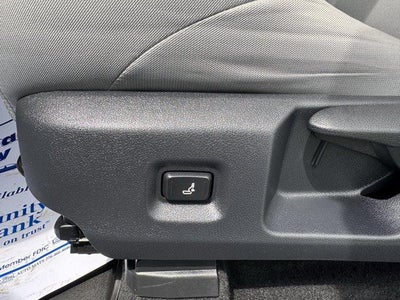 2026 Toyota Tacoma 4WD 4WD SR5 Double Cab 5' Bed AT (Natl)