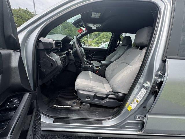2026 Toyota Tacoma 4WD 4WD SR5 Double Cab 5' Bed AT (Natl)