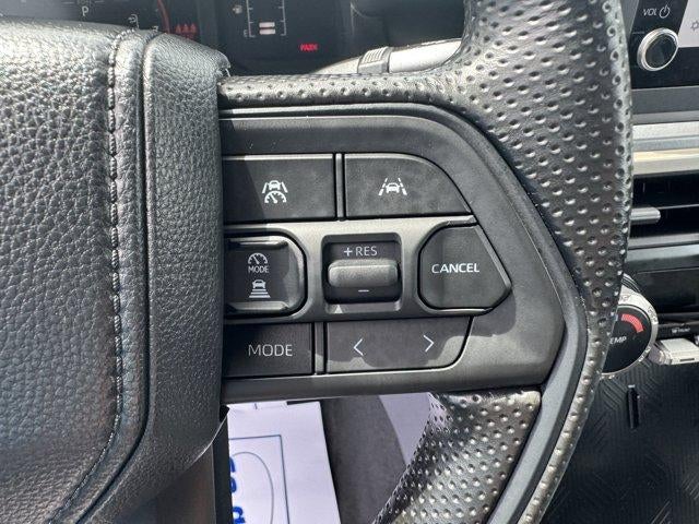 2026 Toyota Tacoma 4WD 4WD SR5 Double Cab 5' Bed AT (Natl)