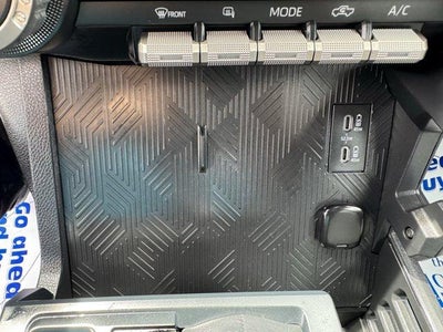 2026 Toyota Tacoma 4WD 4WD SR5 Double Cab 5' Bed AT (Natl)