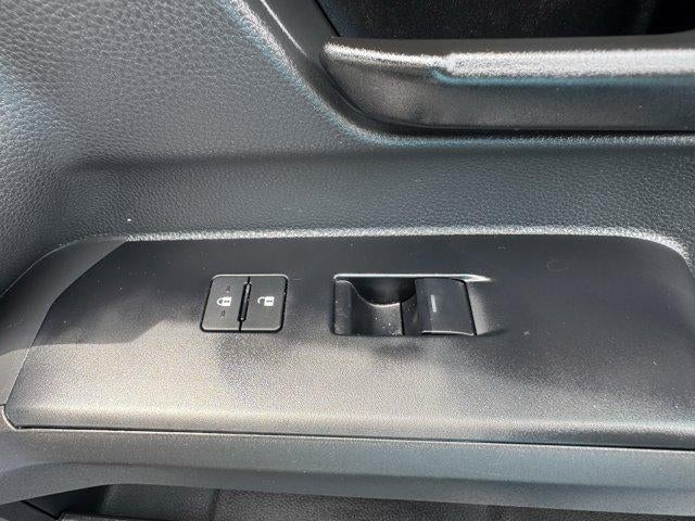 2026 Toyota Tacoma 4WD 4WD SR5 Double Cab 5' Bed AT (Natl)