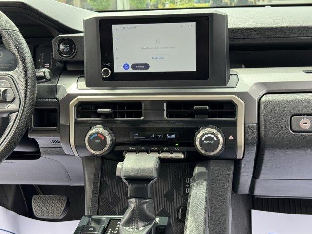 2026 Toyota Tacoma 4WD 4WD SR5 Double Cab 5' Bed AT (Natl)