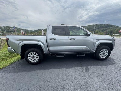 2026 Toyota Tacoma 4WD 4WD SR5 Double Cab 5' Bed AT (Natl)