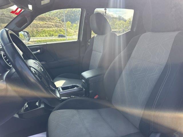 2022 Toyota Tacoma 4WD 4WD TRD Sport Double Cab 5' Bed V6 AT (Natl)