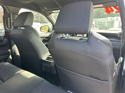 2024 Toyota Tacoma 4WD 4WD SR Double Cab 5' Bed AT (Natl)