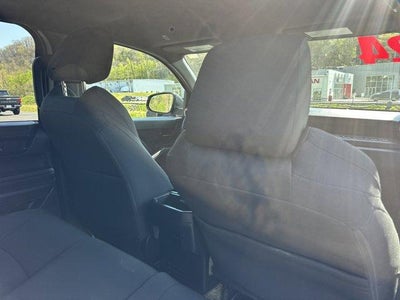 2024 Toyota Tacoma 4WD 4WD SR Double Cab 5' Bed AT (Natl)