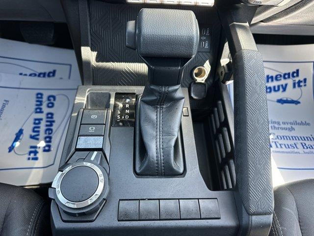 2025 Toyota Tacoma 4WD 4WD SR Double Cab 5' Bed AT (GS)