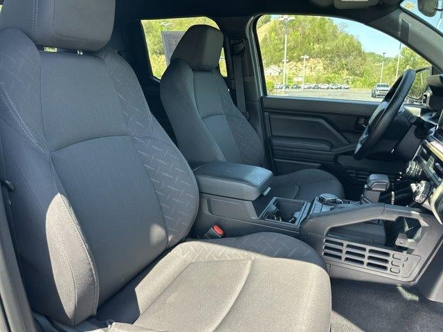 2025 Toyota Tacoma 4WD 4WD SR Double Cab 5' Bed AT (GS)