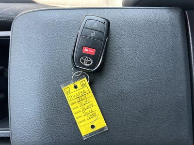 2025 Toyota Tacoma 4WD 4WD SR Double Cab 5' Bed AT (GS)