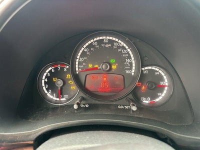 2014 Volkswagen Beetle 2dr Auto 1.8T Entry PZEV