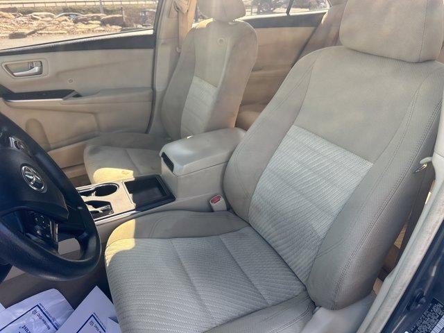2015 Toyota Camry 4dr Sdn I4 Auto LE (SE)