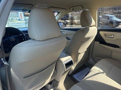 2015 Toyota Camry 4dr Sdn I4 Auto LE (SE)