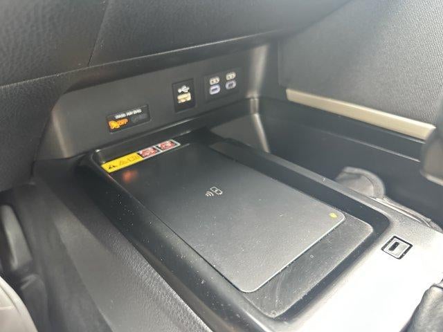 2025 Toyota Camry LE (Natl)